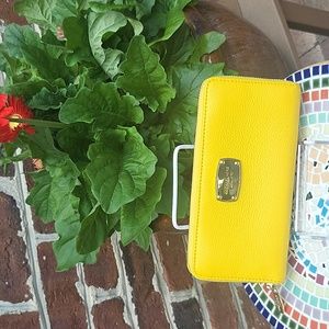 HP!  Michael Kors Zip Around Wallet